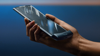 El nuevo Motorola Razr de pantalla plegable llega a España en febrero. Este es su precio oficial